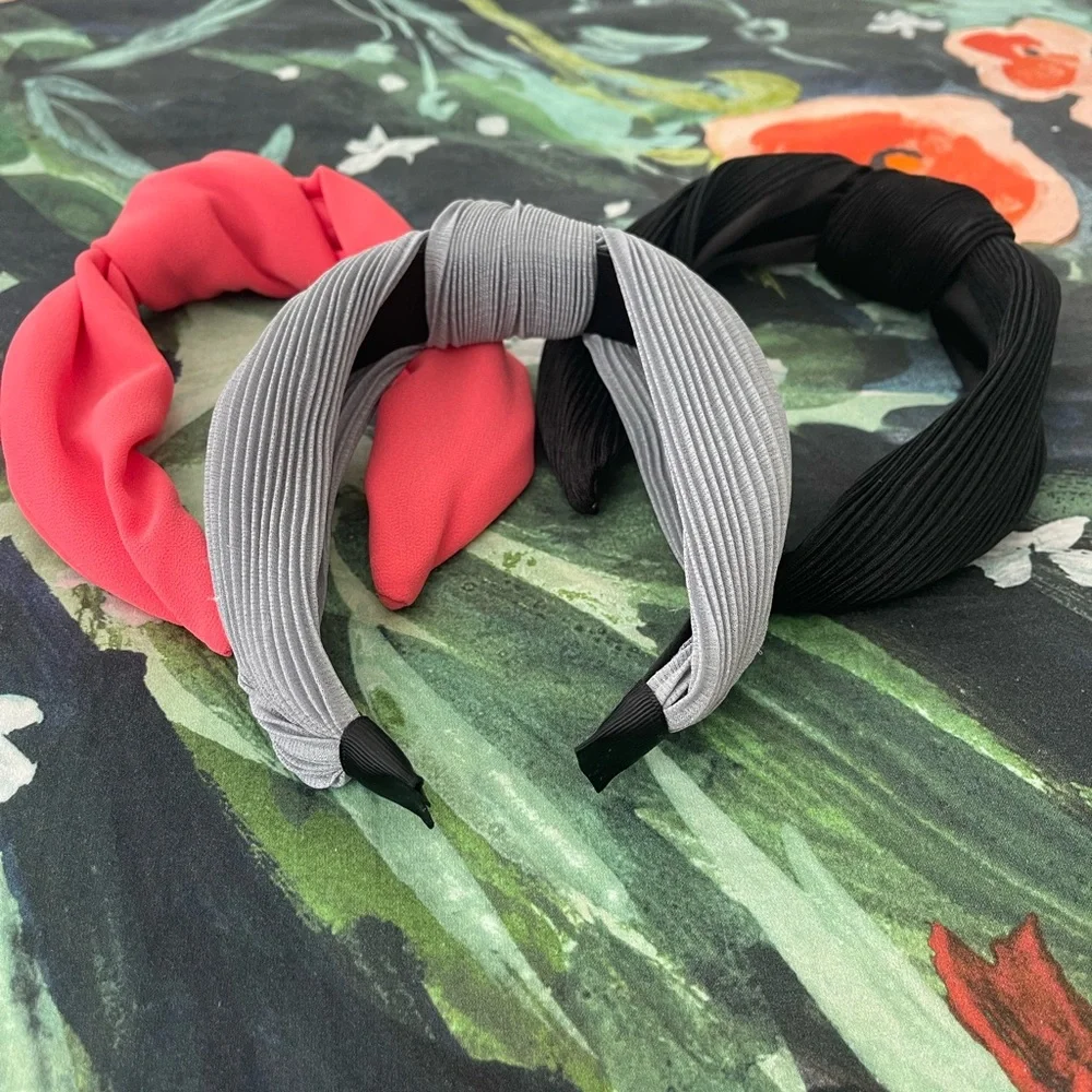 Three headbands - Picture 2 of 2